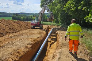 Erdarbeiten für Wasserleitungsbau